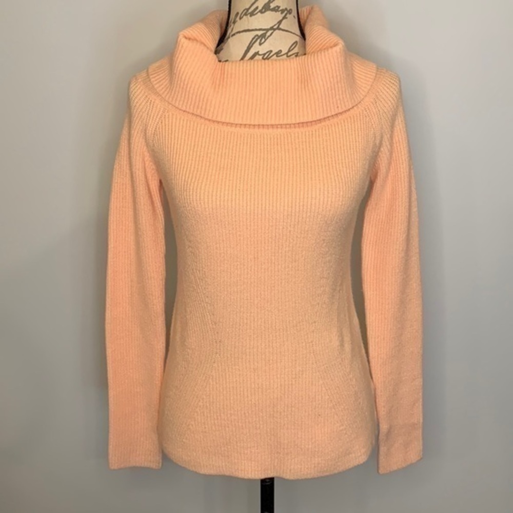 NWT DO + BE ribbed cowl neck sweater peach M